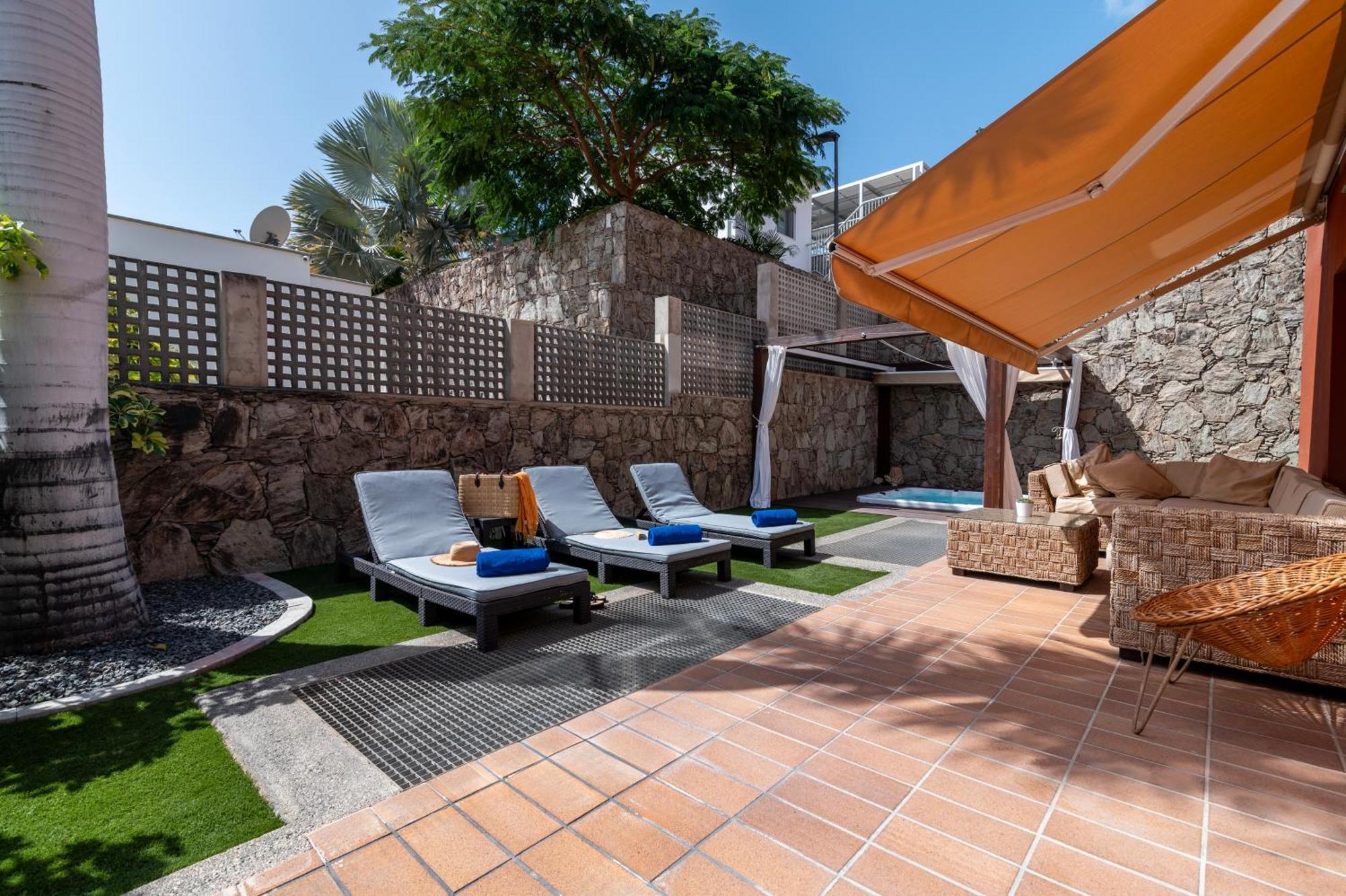 Serenity Villa Tauro โมกัน ภายนอก รูปภาพ